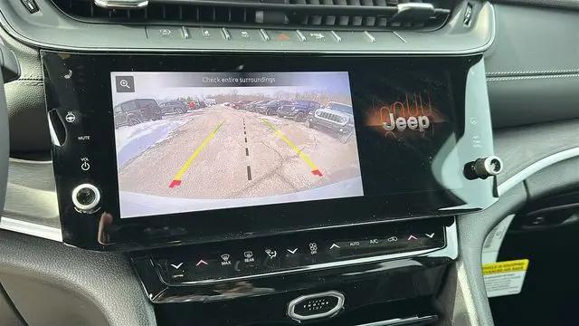 2026 Jeep Grand Cherokee Altitude 4x4