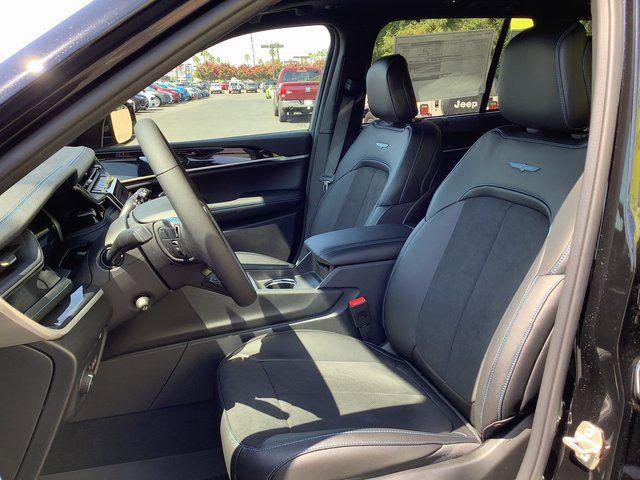 2023 Jeep Grand Cherokee Trailhawk