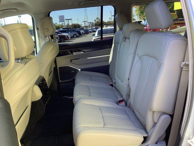 2023 Jeep Wagoneer Series III 4x4