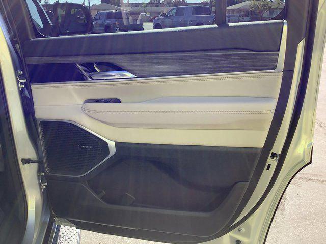 2023 Jeep Wagoneer Series III 4x4