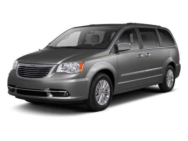 2013 Chrysler Town and Country Touring 2013 Chrysler Town and Country Touring