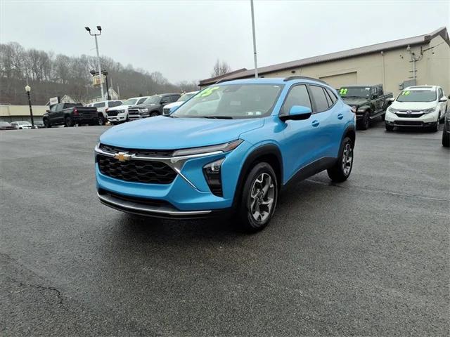 2025 Chevrolet Trax FWD LT