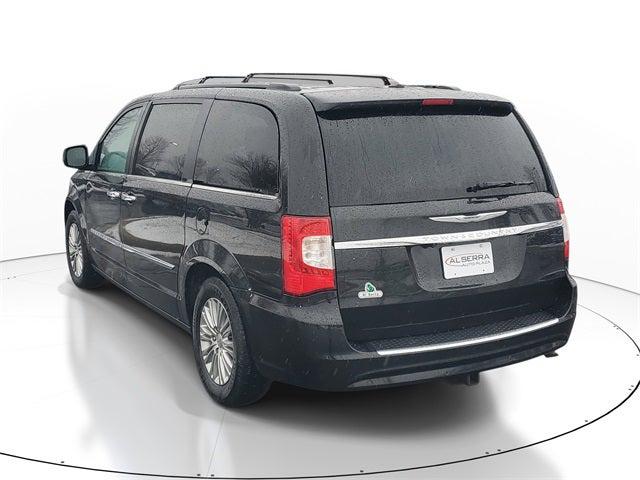 2016 Chrysler Town and Country Touring-L