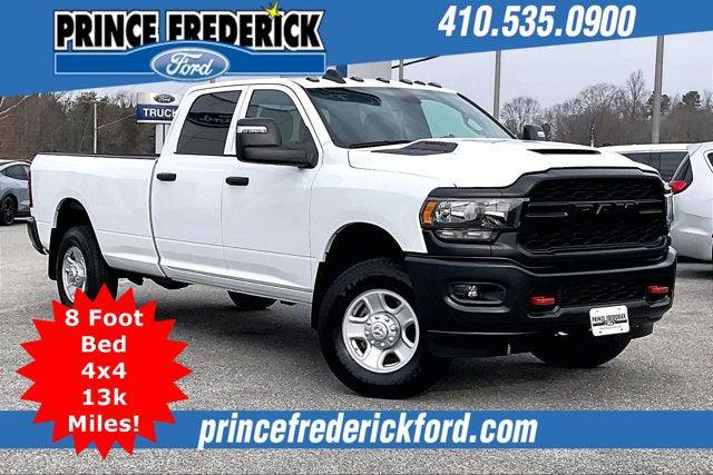 2024 RAM 3500 Tradesman Crew Cab 4x4 8 Box