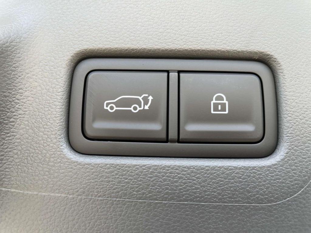 2026 Hyundai Santa Fe SEL - Photo 10