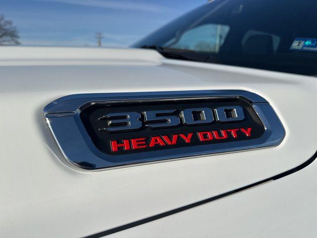2024 Ram 3500 Big Horn Crew Cab 4x4 8' Box