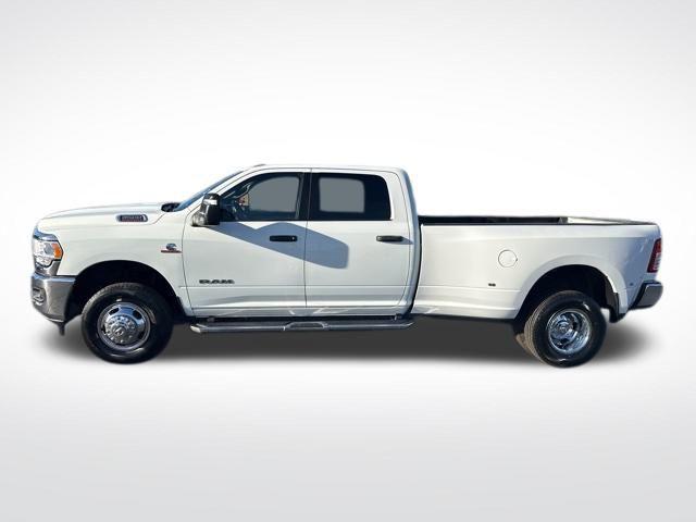 2024 Ram 3500 Big Horn Crew Cab 4x4 8' Box