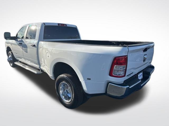 2024 Ram 3500 Big Horn Crew Cab 4x4 8' Box