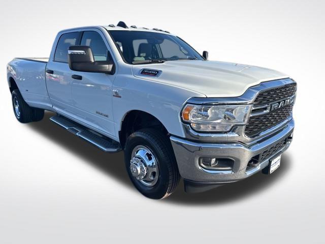 2024 Ram 3500 Big Horn Crew Cab 4x4 8' Box