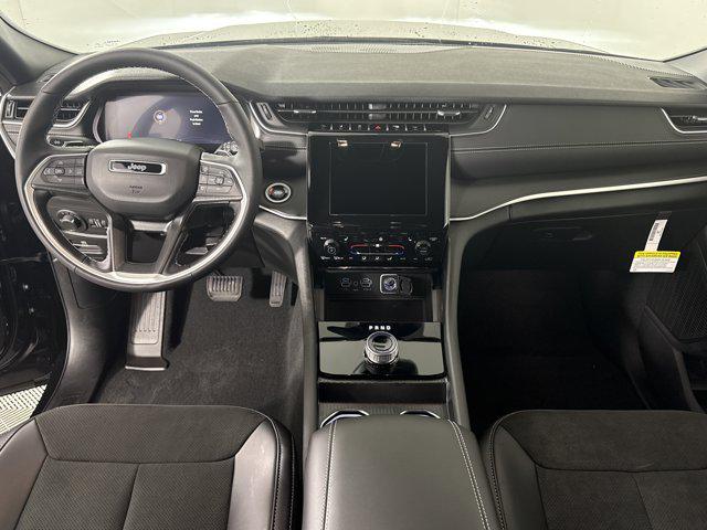 2025 Jeep Grand Cherokee Altitude X 4x4