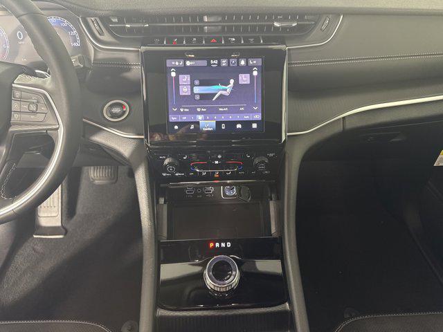 2025 Jeep Grand Cherokee Altitude X 4x4