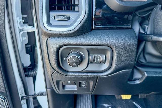 2026 Ram 1500 Laramie Crew Cab 4x4 57 Box