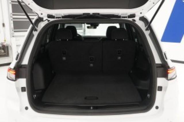 2026 Jeep Grand Cherokee Unknown