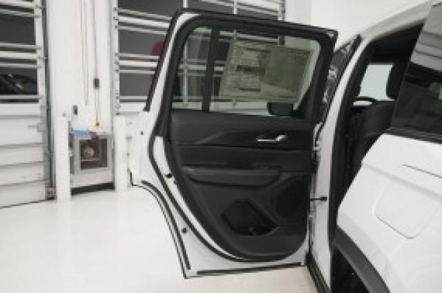 2026 Jeep Grand Cherokee Unknown