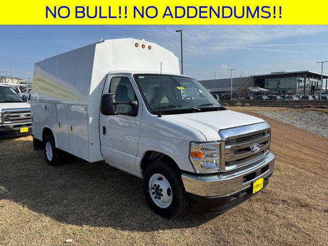 2026 Ford E-350 Cutaway Base