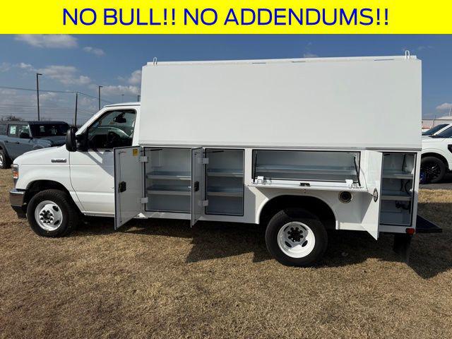 2026 Ford E-350 Cutaway Base