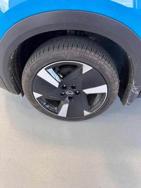 2025 Nissan Kicks SR Intelligent AWD