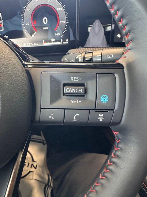 2025 Nissan Kicks SR Intelligent AWD