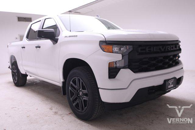 2026 Chevrolet Silverado 1500 4WD Crew Cab Short Bed Custom
