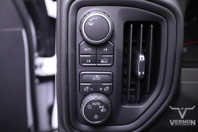 2026 Chevrolet Silverado 1500 4WD Crew Cab Short Bed Custom