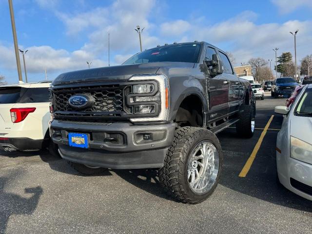2023 Ford F-350 LARIAT