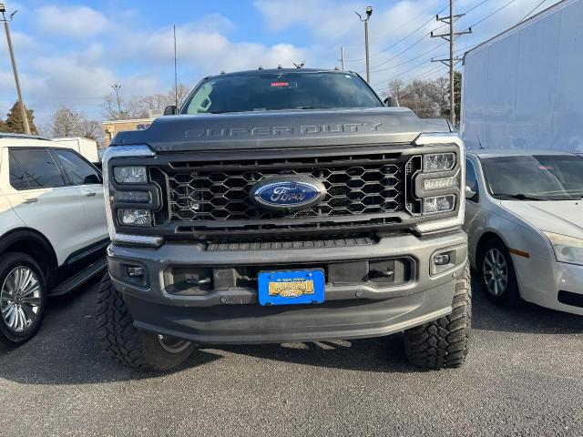 2023 Ford F-350 LARIAT