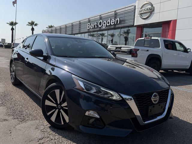 2022 Nissan Altima SL FWD