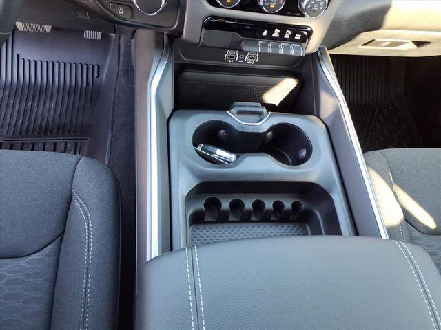 2026 Ram 1500 Lone Star Crew Cab 4x4 5'7" Box