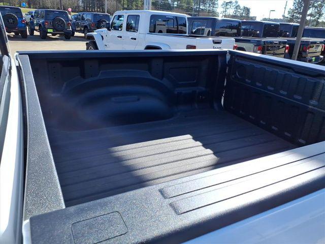 2026 Ram 1500 Lone Star Crew Cab 4x4 5'7" Box