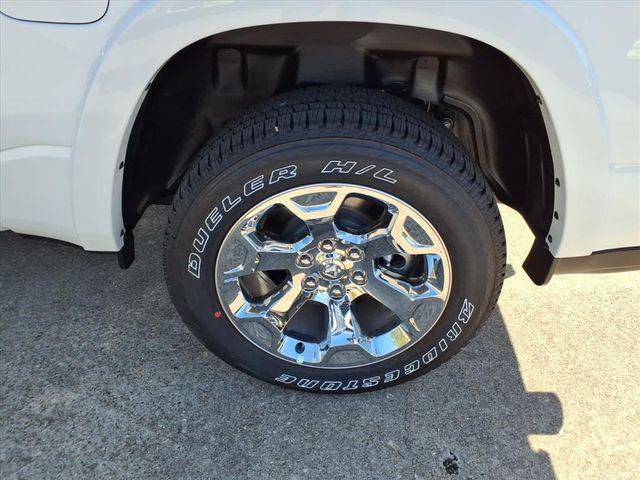 2026 Ram 1500 Lone Star Crew Cab 4x4 5'7" Box