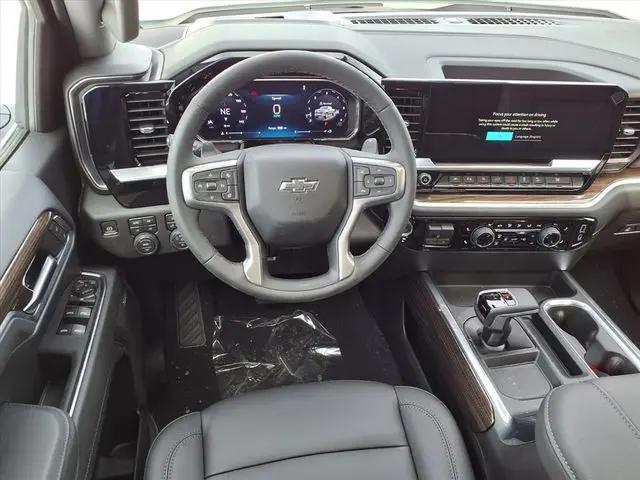 2026 Chevrolet Silverado 1500 4WD Crew Cab Short Bed RST