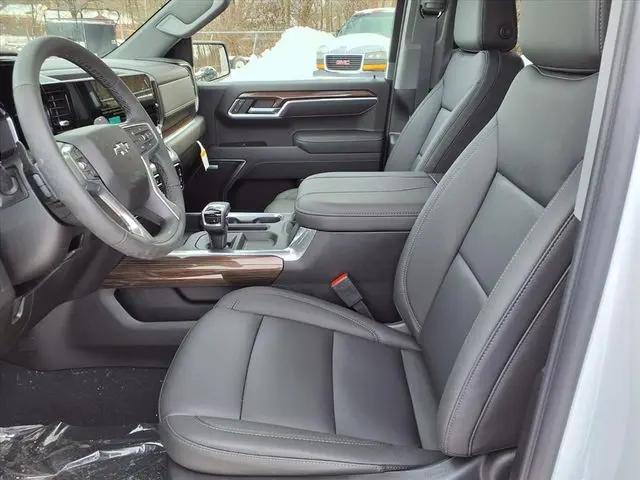 2026 Chevrolet Silverado 1500 4WD Crew Cab Short Bed RST