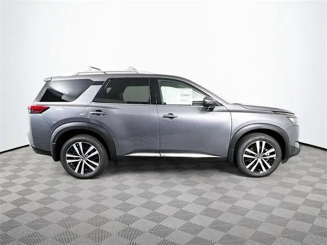 2025 Nissan Pathfinder Platinum 4WD