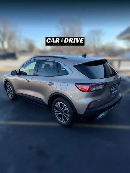 2020 Ford Escape SEL