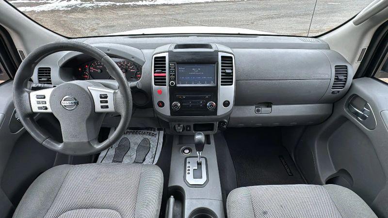 2021 Nissan Frontier Crew Cab SV 4x2
