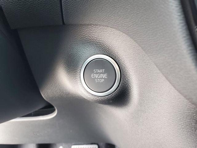 2026 Volvo XC40 Black Edition Ultra, B5 AWD Gas (mild hybrid)