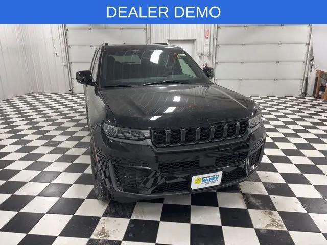 2026 Jeep Grand Cherokee Altitude 4x4
