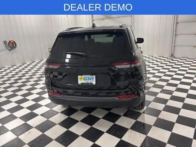 2026 Jeep Grand Cherokee Altitude 4x4