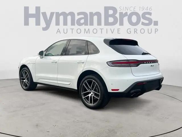 2022 Porsche Macan Macan