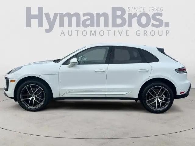 2022 Porsche Macan Macan