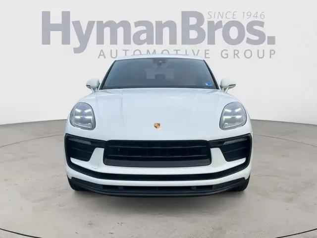 2022 Porsche Macan Macan
