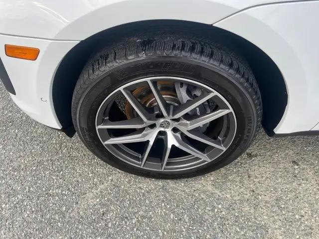 2022 Porsche Macan Macan