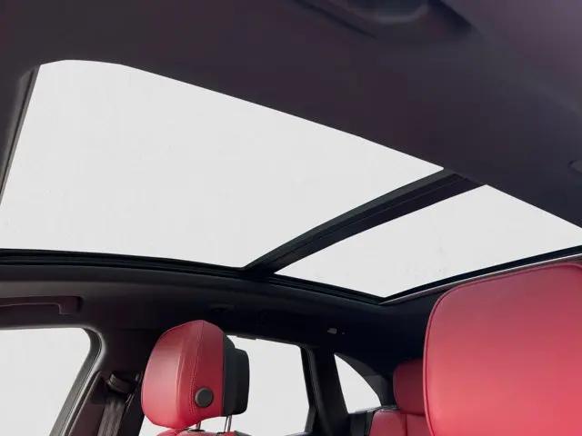 2022 Porsche Macan Macan