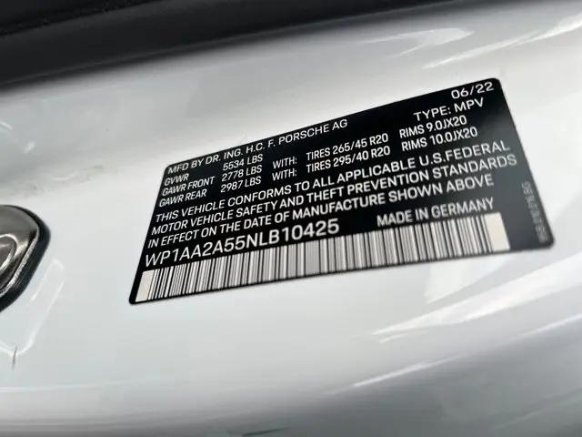2022 Porsche Macan Macan