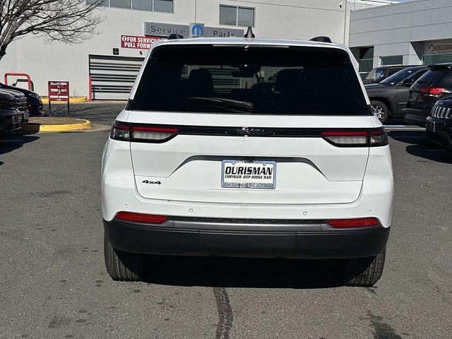 2026 Jeep Grand Cherokee Altitude 4x4