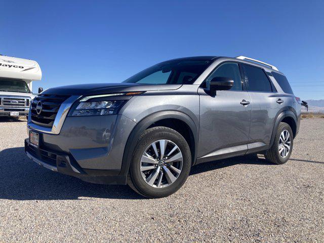 2025 Nissan Pathfinder SL 4WD