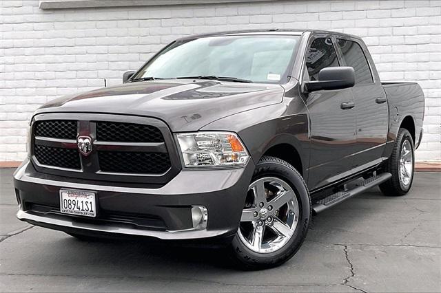 2017 RAM 1500 Express Crew Cab 4x2 57 Box