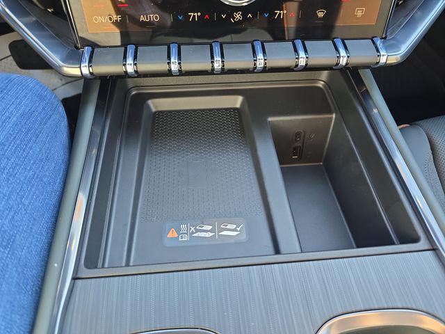 2026 GMC Acadia AT4 AWD