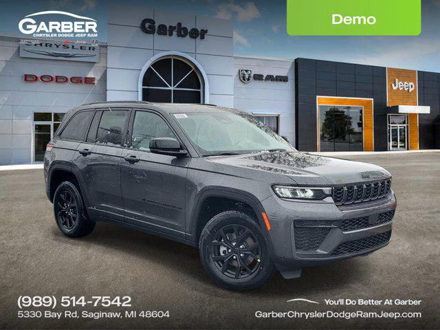 2026 Jeep Grand Cherokee Altitude 4x4 for sale in Saginaw, MI