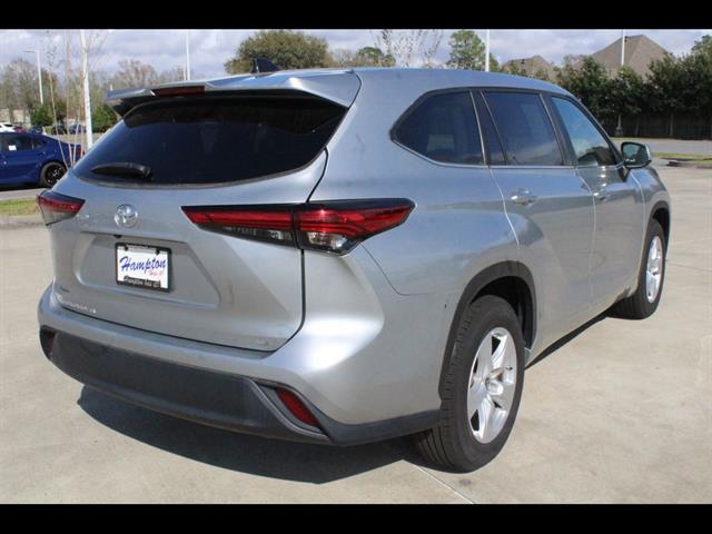 2023 Toyota Highlander LE